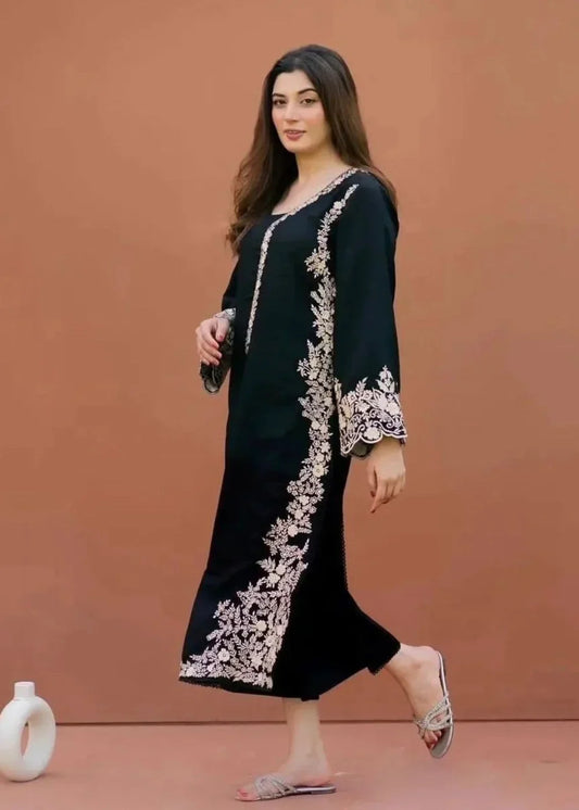 Black Eyed 2PC - Embroidered